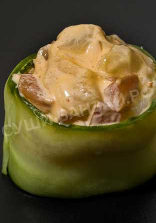 В огурце с гребешком